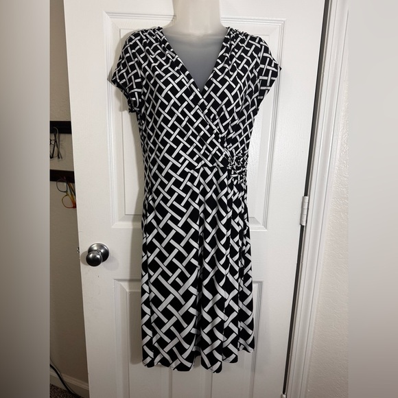 White House Black Market Dresses & Skirts - White House Black Market Black and White Wrap Dress